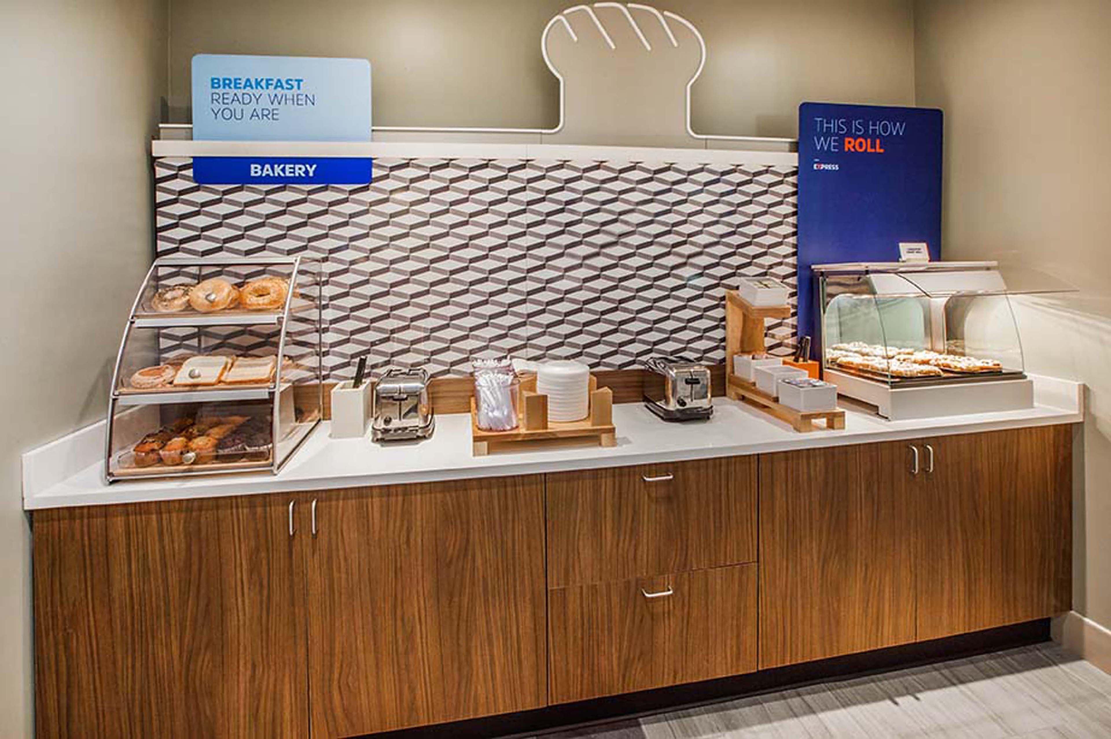 Holiday Inn Express Hotel & Suites Minden By Ihg Екстер'єр фото